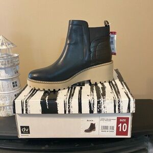 NWT Dolce Vita Booties Black 10